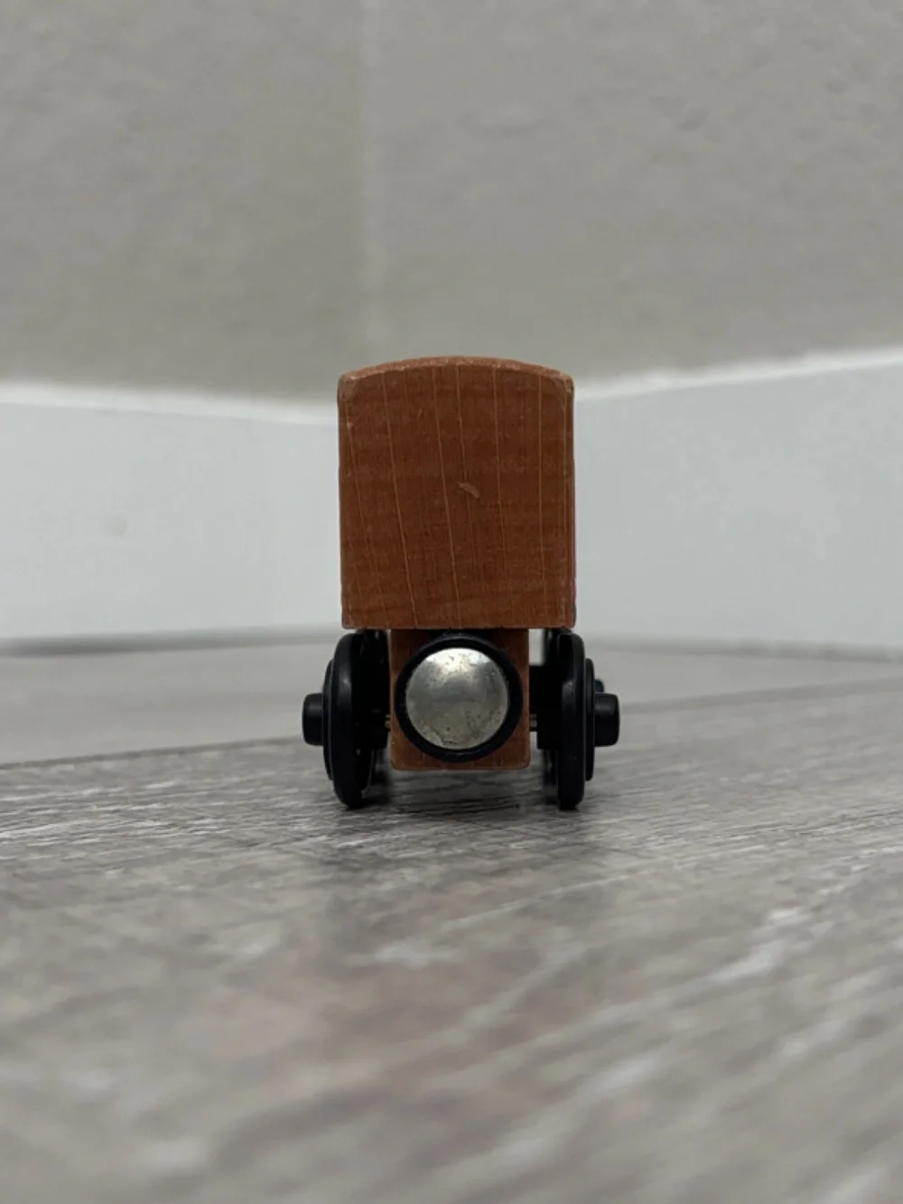 Snowy James - Thomas & Friends Wooden Railway